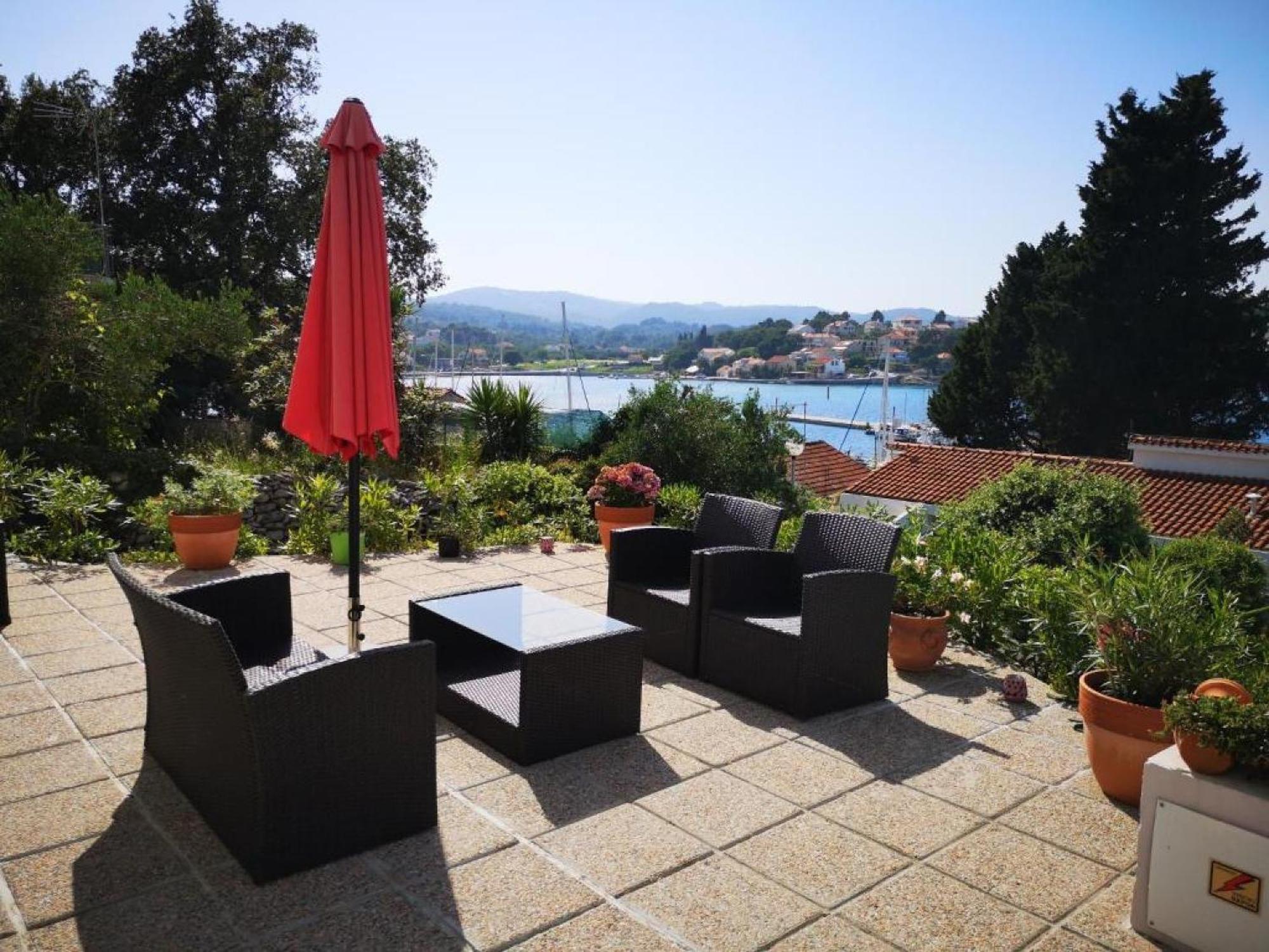 Lumbarda Resort Apartments 외부 사진