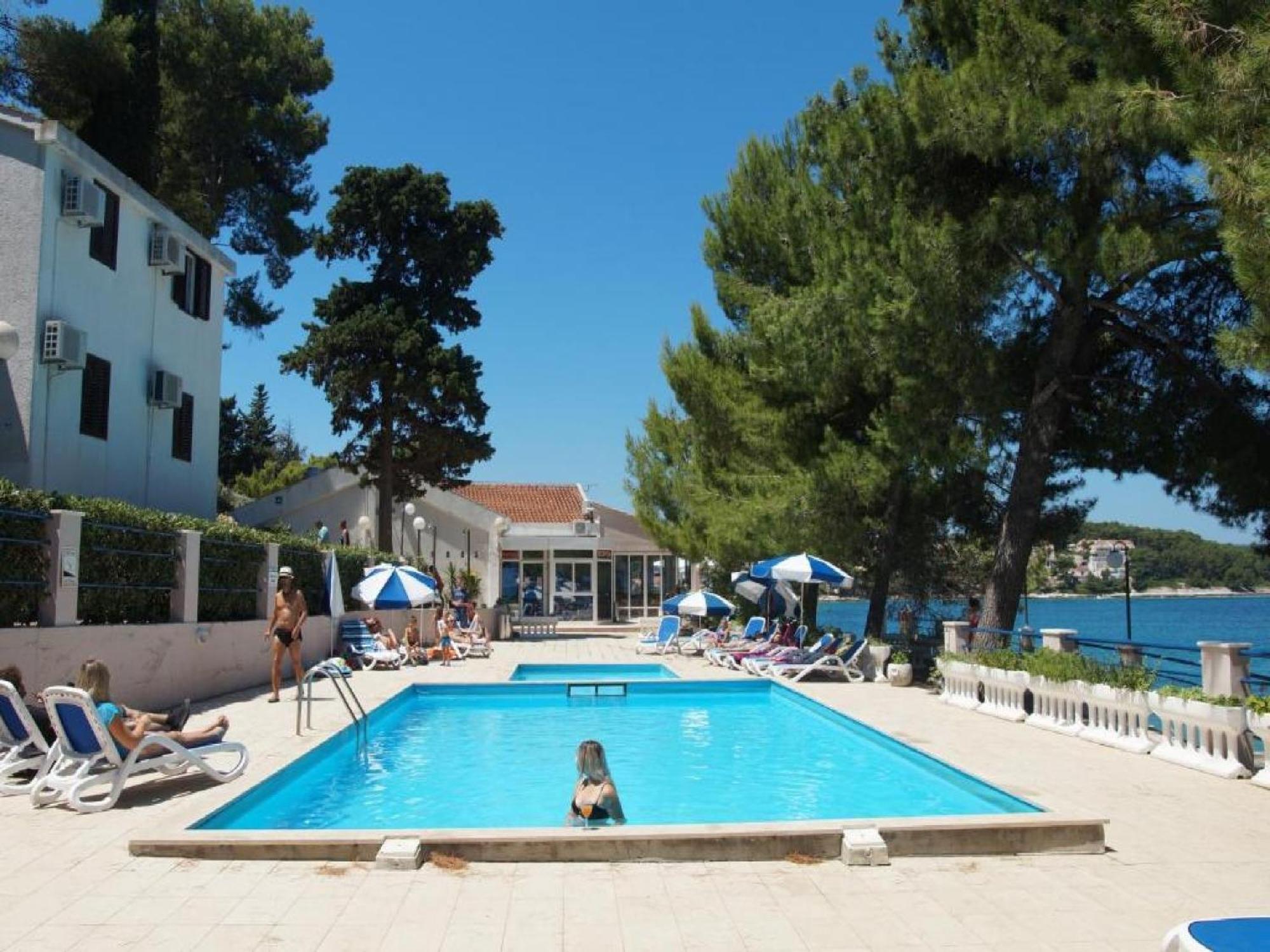 Lumbarda Resort Apartments 외부 사진